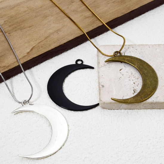 Imagen de 10 Unidades Zamak Galaxia Colgantes Luna Creciente 4.3cm x 3.2cm