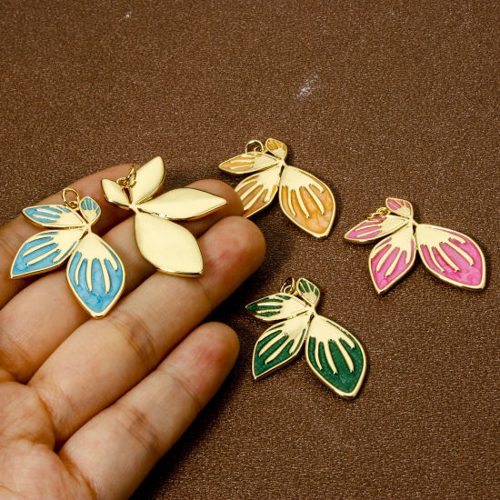 Picture of Eco-friendly Brass Pendants 18K Real Gold Plated Pearlized Petaline Enamel 3.6cm x 2.4cm