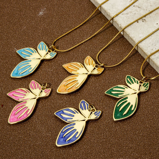 Picture of Eco-friendly Brass Pendants 18K Real Gold Plated Pearlized Petaline Enamel 3.6cm x 2.4cm