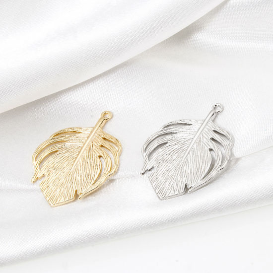 Picture of 2 PCs Eco-friendly Brass Pendants Real Gold Plated Feather 3.3cm x 2.4cm