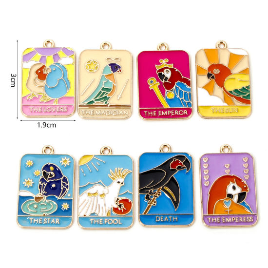 Imagen de 10 Unidades Zamak Tarot Colgantes Chapado en Oro Multicolor Rectángulo Loro Esmalte 3cm x 1.9cm