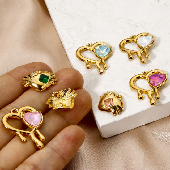 Изображение 2 ШТ Экологичное вакуумное PVD-покрытие 304 Нержавеющая Сталь День святого Валентина Подвески Сердце 18K настоящее золото с покрытием Разноцветный Искусственный Циркон