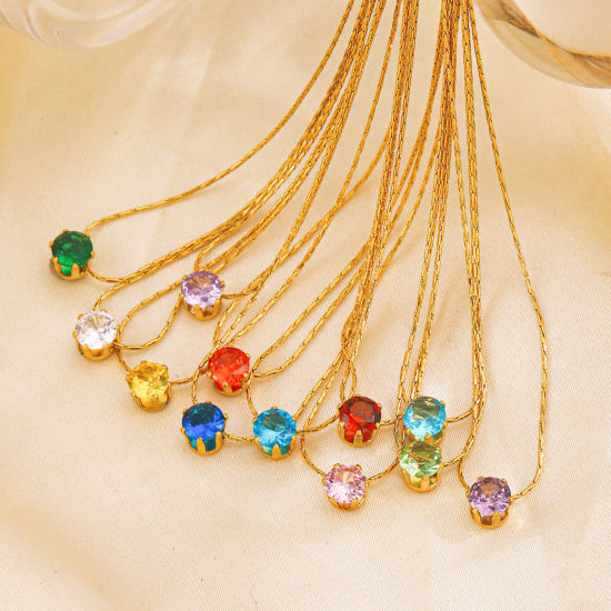 Imagen de 1 Unidad Enchapado al Vacío Ecológico Sencillo & Casual piedra del zodíaco Chapado en Oro de 18K 304 Acero Inoxidable y Diamantes de Imitación Cadena Engastada Ronda Collares Para Mujeres 41.5cm longitud