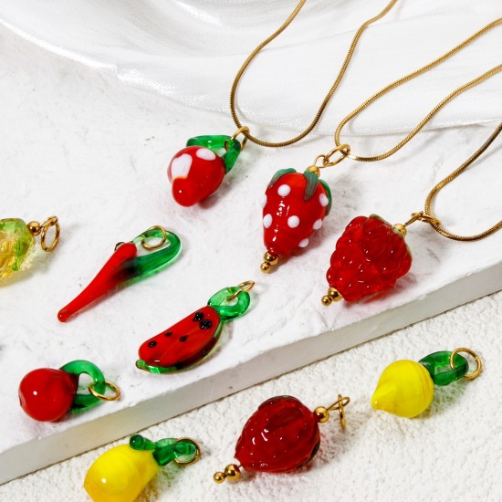 Image de 1 Pièce Breloques en 304 Acier Inoxydable & Lampwork Placage Sous Vide Écologique Collection Végétale Fraises Plaqué Or Véritable 18K Multicolore Piment 3D