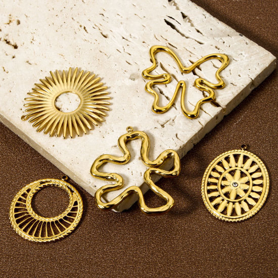 Picture of Eco-friendly PVD Vacuum Plating 304 Stainless Steel Charms 18K Real Gold Plated Hollow