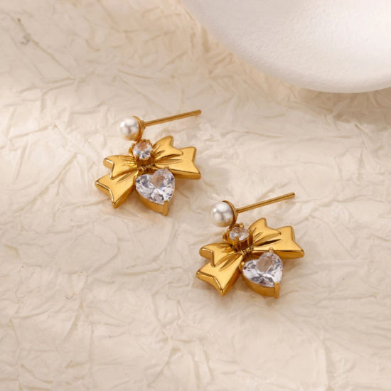Image de 1 Paire Boucles d'Oreilles Puces en 304 Acier Inoxydable & Strass Revêtement sous Vide PVD Respectueux de l'Environnement À la Mode Nœuds Papillon Plaqué Or 18K Imitation Perles La Saint-Valentin Pour Femmes 15mm x 17mm