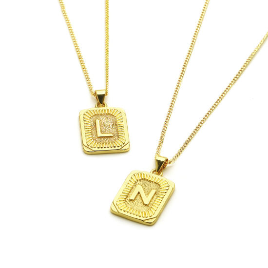 Imagen de 1 Unidad Respetuoso del Medio Ambiente Elegante Letra Mayúscula 18K Oro Real Chapado Latón Cadenas de Curb Rectángulo Raya Mensaje " A-Z " Collar con Colgante Unisexo 45cm + 5cm longitud