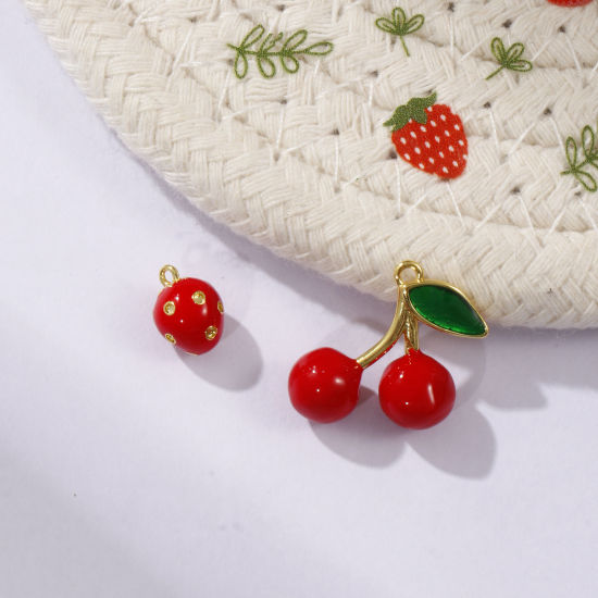 Image de 2 Pcs Breloques en Laiton Plaqué Or 18K Rouge Émail Fruits