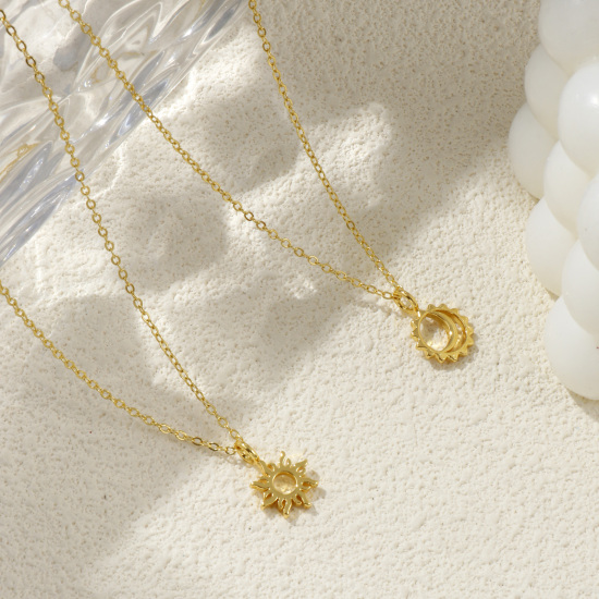 Immagine di 18K Vero Oro Placcato Catena a Cavo Sole & Luna Collana con Ciondolo, Ottone 46cm + 6cm, Per Donne, Squisito Galassia Ecologico, 1 Pz