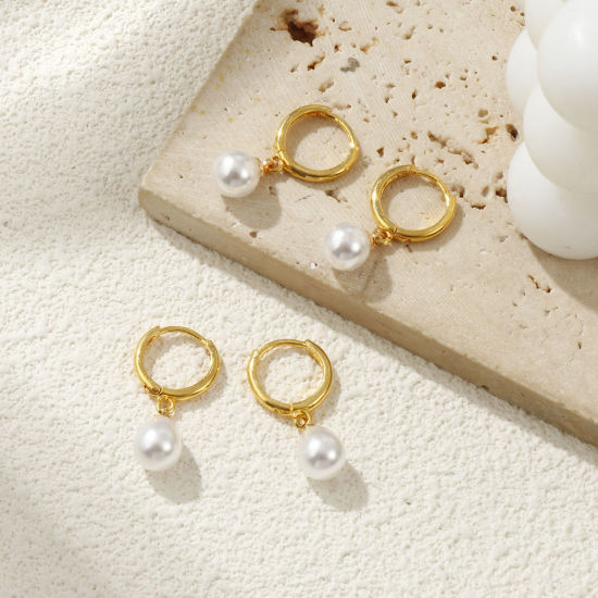 1 ペア エコフレンドリー 雅びやか エレガント 素敵 18Kリアルゴールドメッキ 白 真鍮 アクリル模造真珠 イヤリング 女性のため プレゼント の画像