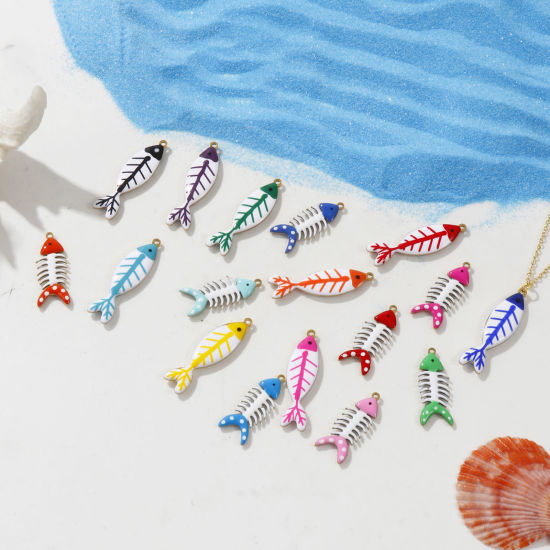 Immagine di 2 Pz Placcatura Sottovuoto PVD Ecologica 304 Acciaio Inossidabile Gioielli Oceanici Ciondoli Pendenti Placcato Oro 18K Osso di Pesce Smalto a Doppia Faccia