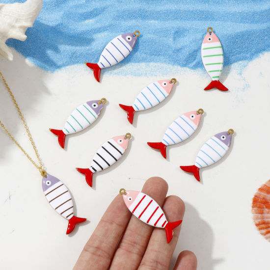 Immagine di 2 Pz Placcatura Sottovuoto PVD Ecologica 304 Acciaio Inossidabile Gioielli Oceanici Ciondoli Pendenti Placcato Oro 18K Pesce Striscia Smalto a Doppia Faccia 4cm x 1.5cm