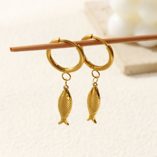 Immagine di Eco-friendly PVD Vacuum Plating Stylish Ocean Jewelry 18K Gold Plated 304 Stainless Steel Fish Animal 3D Hoop Earrings For Women Gift