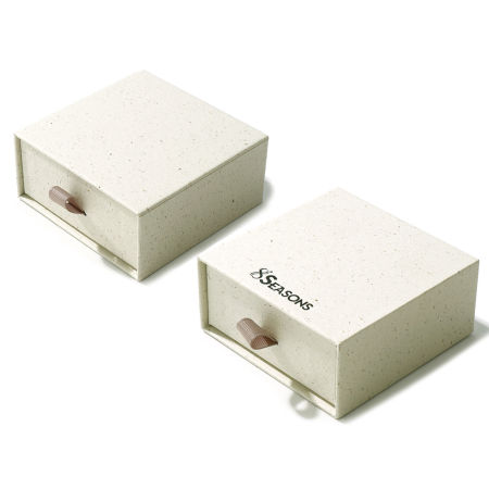 1 ШТ Бумага Подарочная коробка для ювелирных изделий с выдвижным ящиком Квадратные Оff-Белый 8см x 8см x 3.6см
