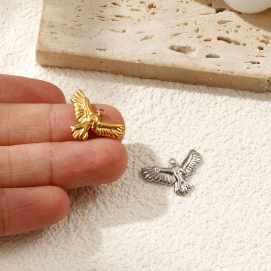 Изображение 2 ШТ Экологичное вакуумное PVD-покрытие 304 Нержавеющая Сталь Подвески Разноцветный Орел 20мм x 13.5мм