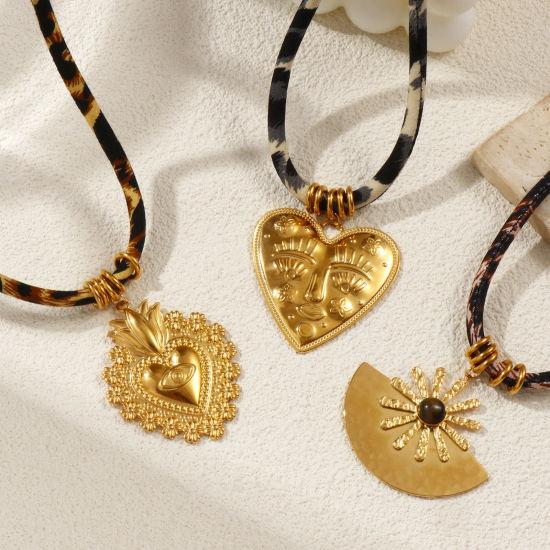 Immagine di 18K Vero Oro Placcato Collana con Ciondolo, 304 Acciaio Inossidabile & Poliestere 45cm + 5cm, Unisex, Squisito Retrò Regalo, Placcatura Sottovuoto PVD Ecologica, 1 Pz