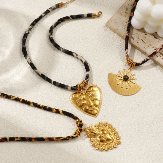 Immagine di 18K Vero Oro Placcato Collana con Ciondolo, 304 Acciaio Inossidabile & Poliestere 45cm + 5cm, Unisex, Squisito Retrò Regalo, Placcatura Sottovuoto PVD Ecologica, 1 Pz