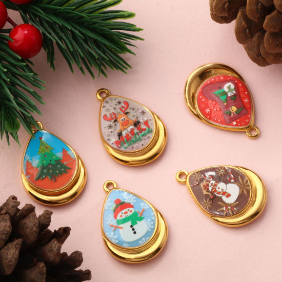 Immagine di 2 Pz Placcatura Sottovuoto PVD Ecologica 304 Acciaio Inossidabile Natale Ciondoli 18K Vero Oro Placcato Multicolore Goccia Stampato 28mm x 19mm
