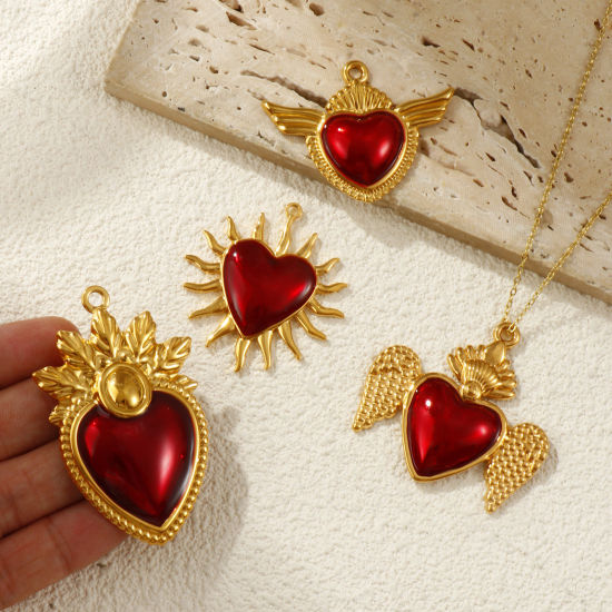 Immagine di 2 Pz Placcatura Sottovuoto PVD Ecologica 304 Acciaio Inossidabile Religione Ciondoli Pendenti 18K Vero Oro Placcato Rosso Smalto Ex Voto Cuore