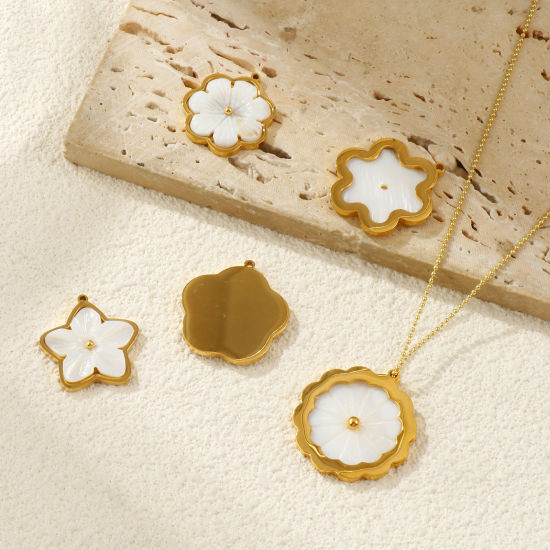 Picture of Eco-friendly PVD Vacuum Plating 304 Stainless Steel & Natural Shell Charms 18K Real Gold Plated White Flower