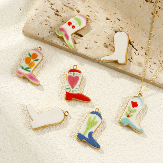 Изображение 2 ШТ Экологичное вакуумное PVD-покрытие 304 нержавеющая сталь и керамики Западный ковбой Подвески 18K настоящее золото с покрытием Разноцветный Ботинок 3.4см x 2.3см