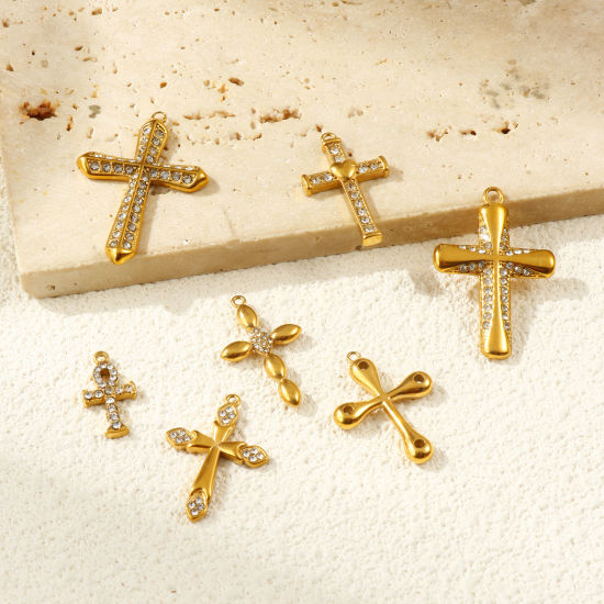 Immagine di 1 Pz Placcatura Sottovuoto PVD Ecologica 304 Acciaio Inossidabile Religione Ciondoli 18K Vero Oro Placcato Croce Trasparente Strass