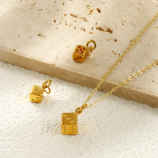 2 PCs Eco-friendly PVD Vacuum Plating Waterproof Anti-Tarnish Hypoallergenic 304 Stainless Steel Charms 18K Real Gold Plated Dice 3D の画像