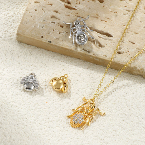 Image de 2 Pcs Breloques Respectueux de la Nature en Laiton Plaqué Or Véritable Micro Pave à Zircone Cubique Clair