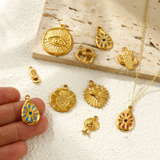 2 個 エコフレンドリー PVD真空メッキ 防水 耐変色性の 低アレルギー性の 304ステンレス鋼 チャーム 18Kリアルゴールドメッキ の画像