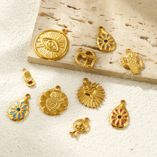 2 個 エコフレンドリー PVD真空メッキ 防水 耐変色性の 低アレルギー性の 304ステンレス鋼 チャーム 18Kリアルゴールドメッキ の画像