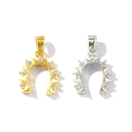 Image de 2 Pcs Pendentif Breloque Cowboy de l'Ouest Respectueux de la Nature en Laiton Plaqué Or Véritable Empreintes de Cheval Micro Pave à Strass Transparent 19mm x 13mm