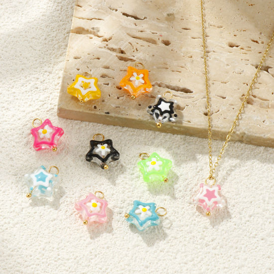 2 個 エコフレンドリー PVD 防水 耐変色性の 低アレルギー性の 304ステンレス鋼＋樹脂 チャーム 卸売り 18Kリアルゴールドメッキ エナメル 五芒星 花 17mm x 13mm、 の画像