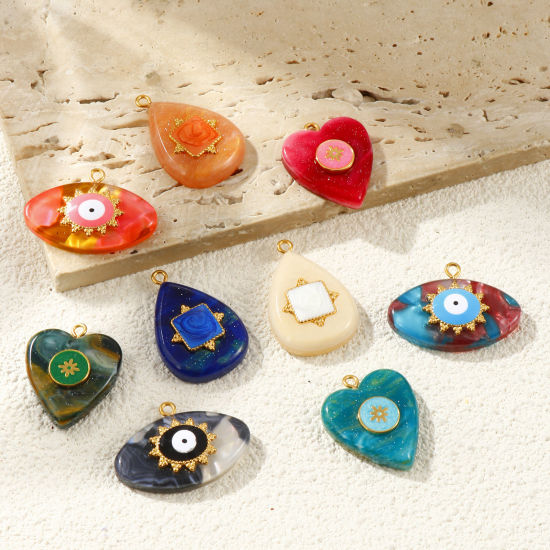 1 個 エコフレンドリー PVD 防水 耐変色性の 低アレルギー性の 304ステンレス鋼＋樹脂 チャーム 卸売り 18Kリアルゴールドメッキ の画像