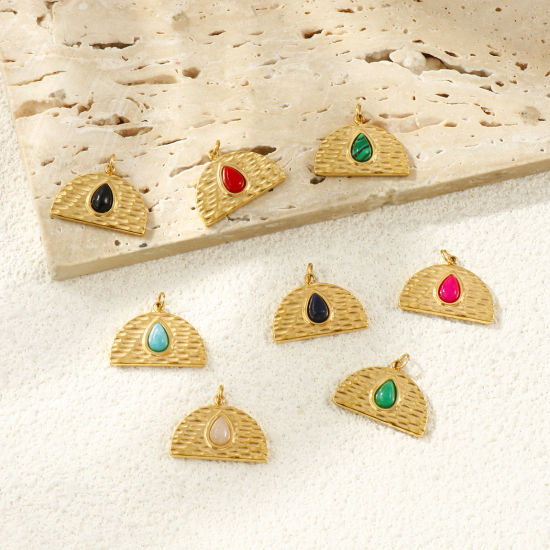 Picture of Eco-friendly PVD Waterproof Anti-Tarnish Hypoallergenic 304 Stainless Steel & Gemstone Charms Wholesale 18K Real Gold Plated Half Round Drop 20mm x 17mm