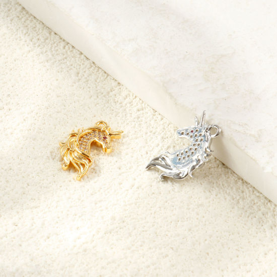 Image de 2 Pcs Breloques En Gros Respectueux de la Nature en Laiton Plaqué Or Véritable Cheval Micro Pave à Zircone Cubique Clair 23mm x 14mm