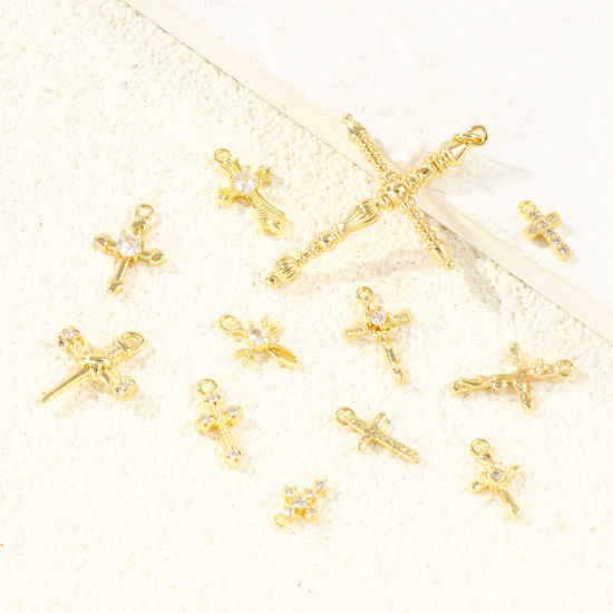 Immagine di 2 Pz Ottone Religione Ciondoli All'Ingrosso Placcato Oro 18K Croce