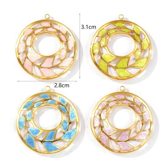 2 個 エコフレンドリー PVD 防水 耐変色性の 低アレルギー性の 304ステンレス鋼 ペンダント 卸売り 18Kリアルゴールドメッキ エナメル 円形 葉 きらめき 3.1cm x 2.8cm、 の画像