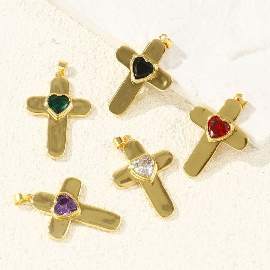 Image de 1 Pièce Pendentifs En Gros Religieux Respectueux de la Nature en Laiton & Zirconia Cubique Plaqué Or Véritable 18K Croix Cœur 4.2cm x 2.6cm