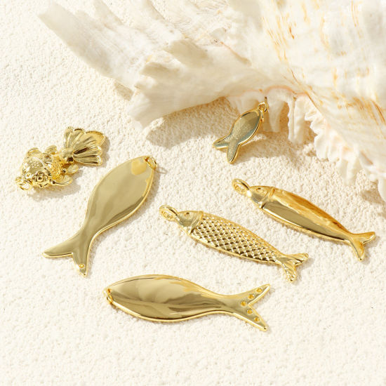 Picture of Eco-friendly Brass Ocean Jewelry Charms Wholesale 18K Real Gold Plated Fish Animal