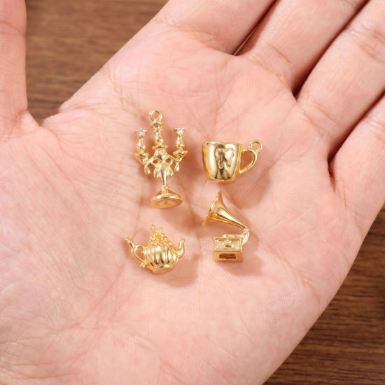 Image de 2 Pcs Breloques En Gros en Laiton Plaqué Or 18K Gramophone Théière 3D