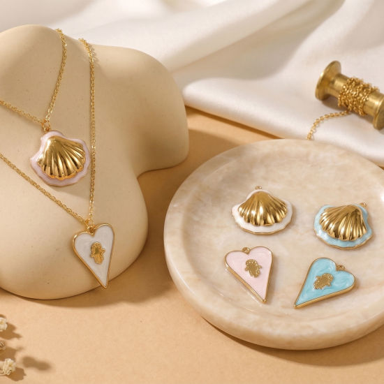 Picture of Eco-friendly PVD Waterproof Anti-Tarnish Hypoallergenic 304 Stainless Steel Charms Wholesale 18K Real Gold Plated Enamel Pearlized