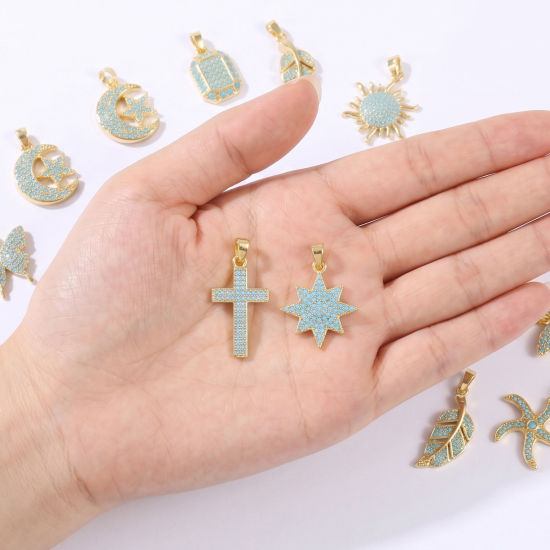 Bild von Messing Charm-Anhänger Großhandel 18K Vergoldet Blau Kubischer Zirkon