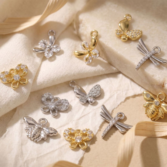 Bild von Umweltfreundlich Messing Insekt Charms Großhandel Echtgold plattiert Schmetterling Libelle Klar Kubischer Zirkon