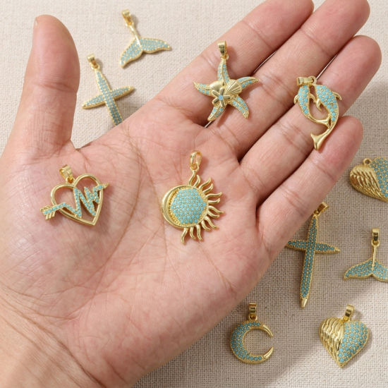 Bild von Messing Charm-Anhänger Großhandel 18K Vergoldet Kreuz Seesterne Micro Pave Blau Kubischer Zirkon