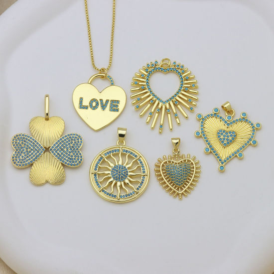 Picture of Brass Charm Pendant Wholesale 18K Gold Plated Heart Four Leaf Clover Blue Cubic Zirconia
