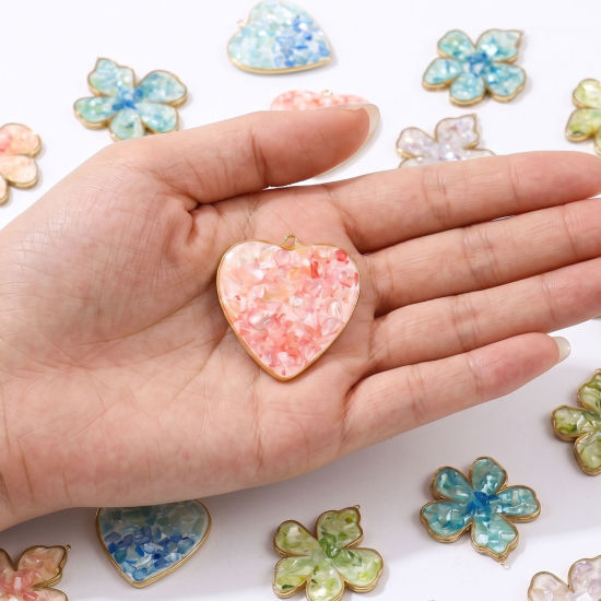 Picture of 1 Piece Eco-friendly PVD Waterproof Anti-Tarnish Hypoallergenic 304 Stainless Steel & Natural Shell Handmade Resin Jewelry Real Gravel Pendants Wholesale 18K Real Gold Plated Multicolor Flower Heart