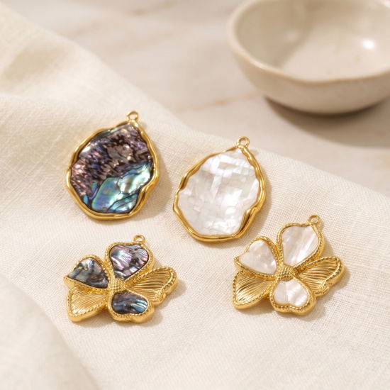 Picture of 1 Piece Eco-friendly PVD Waterproof Anti-Tarnish Hypoallergenic 304 Stainless Steel & Natural Shell Charms Wholesale 18K Real Gold Plated