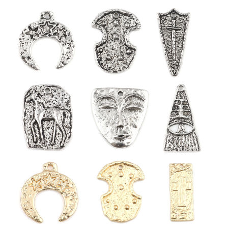 Zinc Based Alloy Maya Pendants Triangle Antique Silver Color