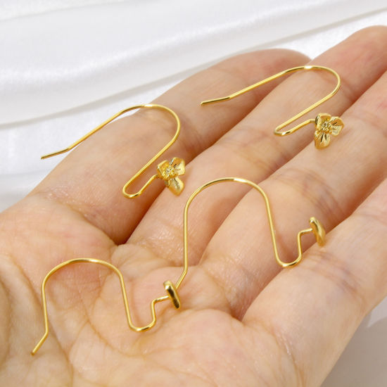 Image de 1 Paire Hypoallergénique À la Mode Boucles d'Oreilles Corchets La Saint Valentin en Laiton Cœur Plaqué Or 18K Fête Pour Femmes