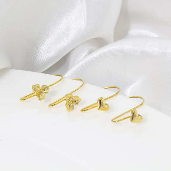 Image de 1 Paire Hypoallergénique À la Mode Boucles d'Oreilles Corchets La Saint Valentin en Laiton Cœur Plaqué Or 18K Fête Pour Femmes